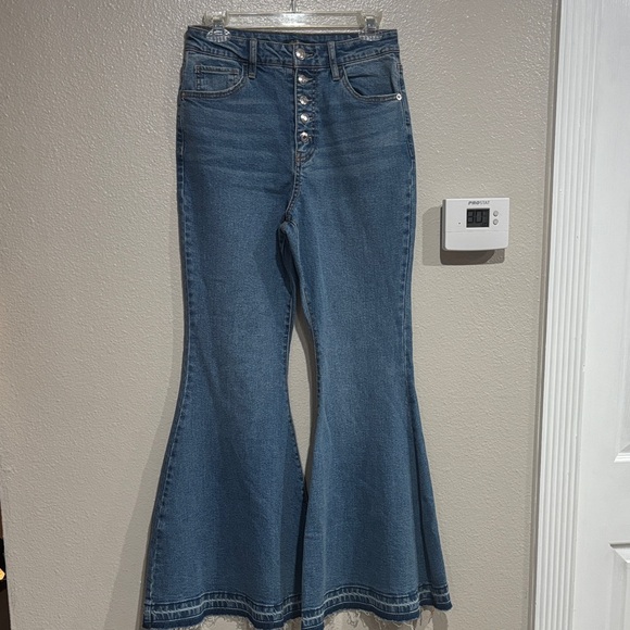 wild fable Denim - Wild Fable High-Waisted Flare Jeans in Denim Blue